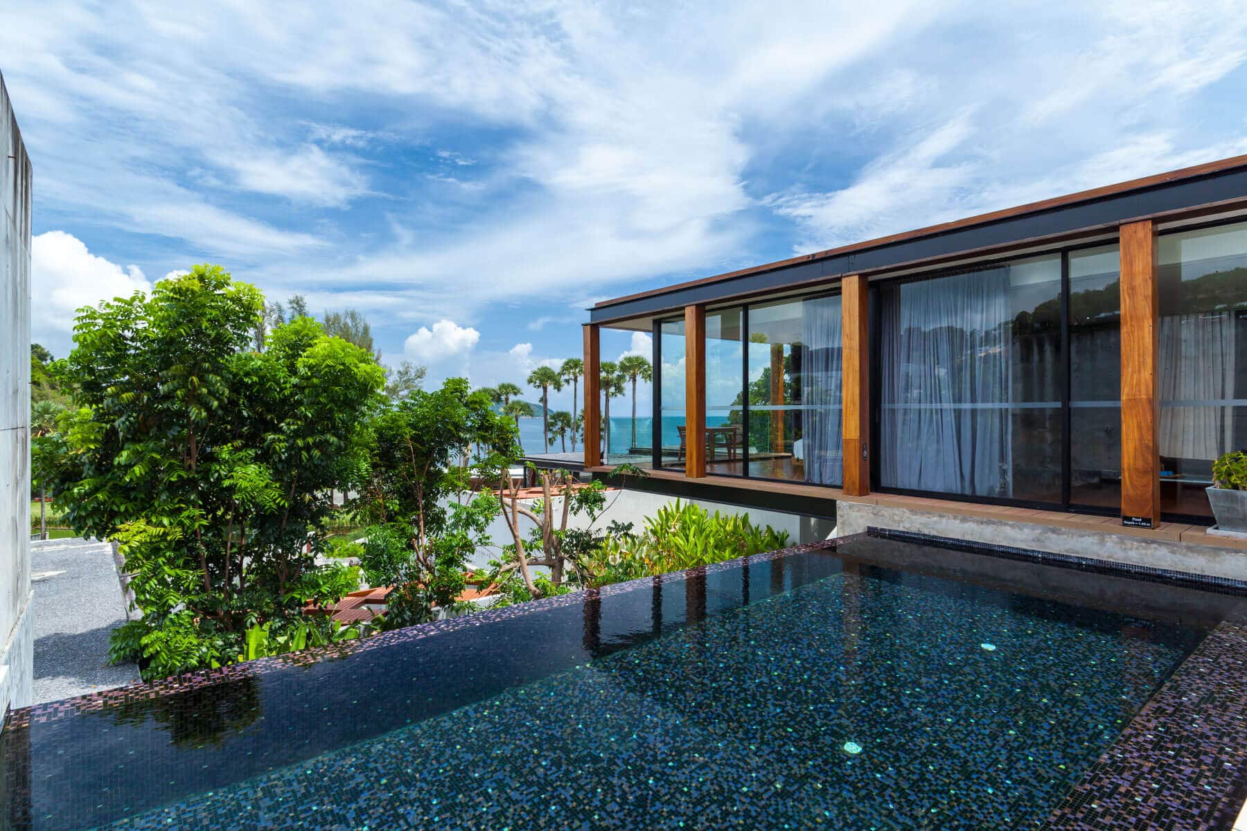 布吉納卡別墅The Naka Phuket Villa