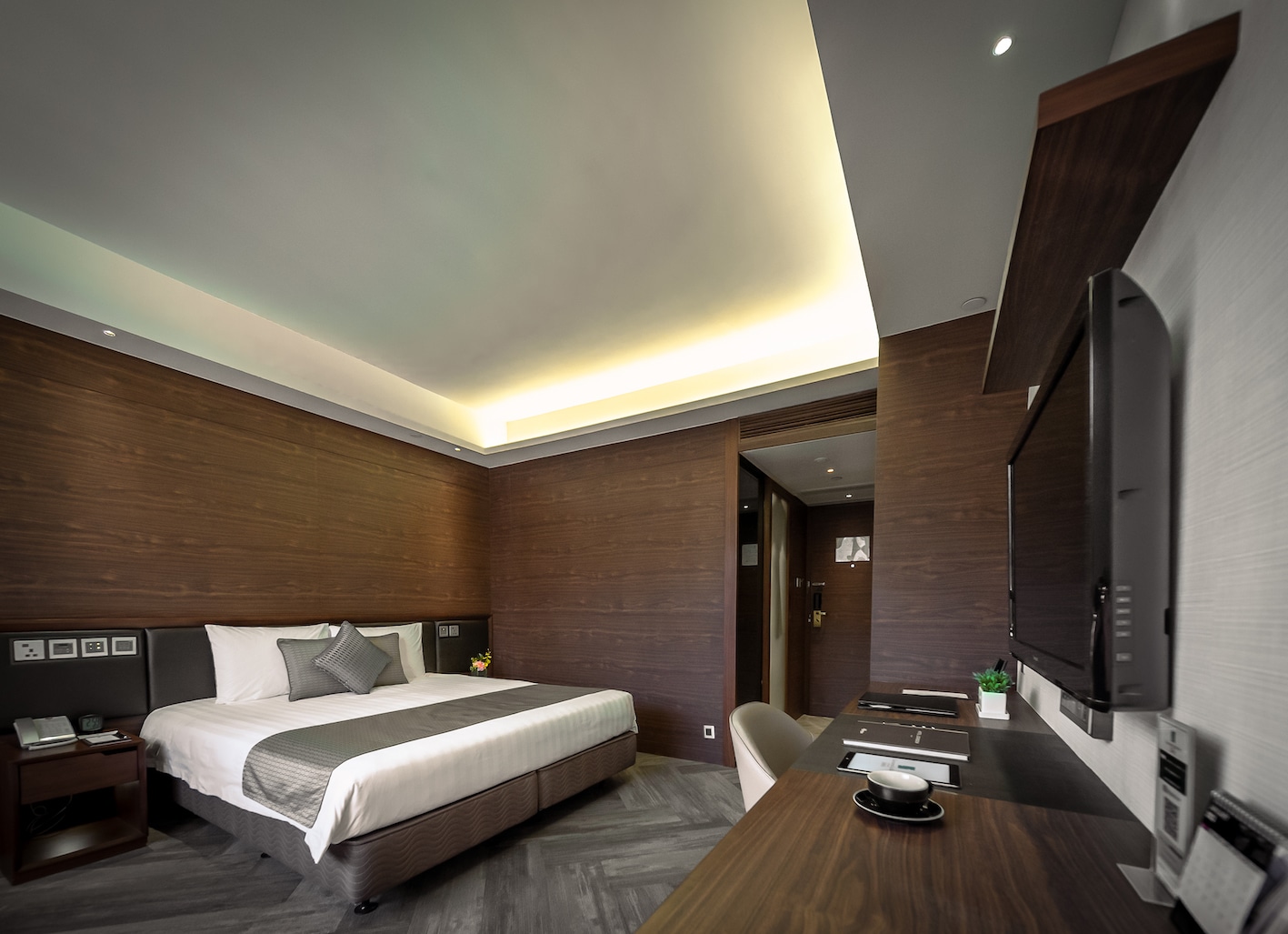 香港六國酒店　全新裝修尊尚客房